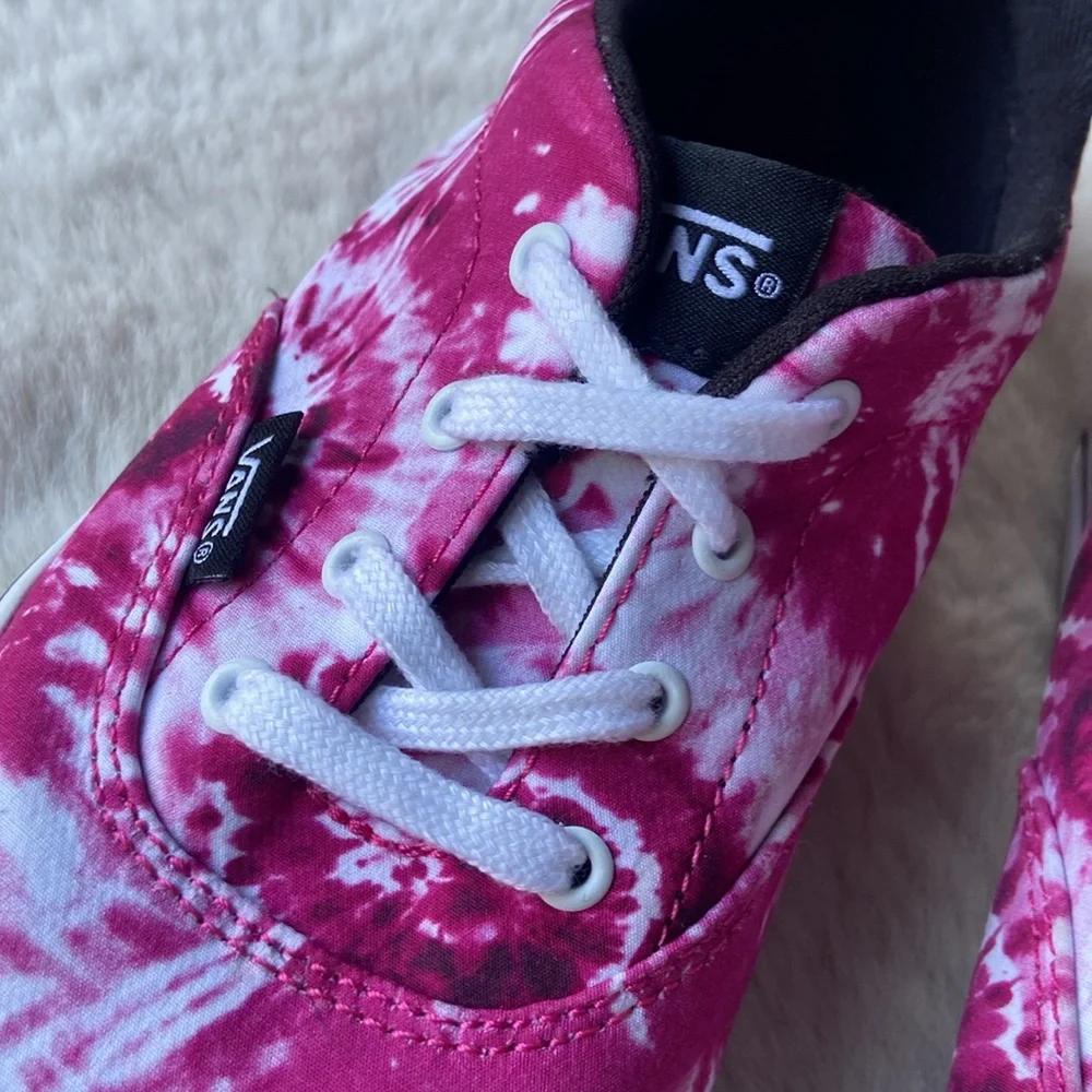 Blokecore Vans sneaker old skool lace up tie dye shoe magenta pink white youth 6